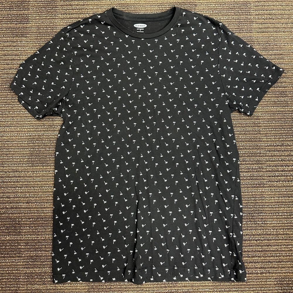 Old Navy soft washed black short sleeve shirt Palm Trees Hawaiian Beach sz M GUC